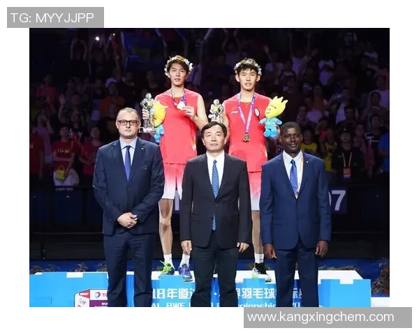 成都羽毛球队与南京羽毛球队耐力对决赛后分析与总结