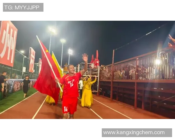 足球明星齐聚祝贺村超盛事展现乡村足球新风貌